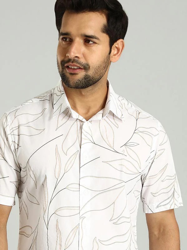 Indian Terrain Men's Regular Fit Half Sleeve All Over Print White Shirt